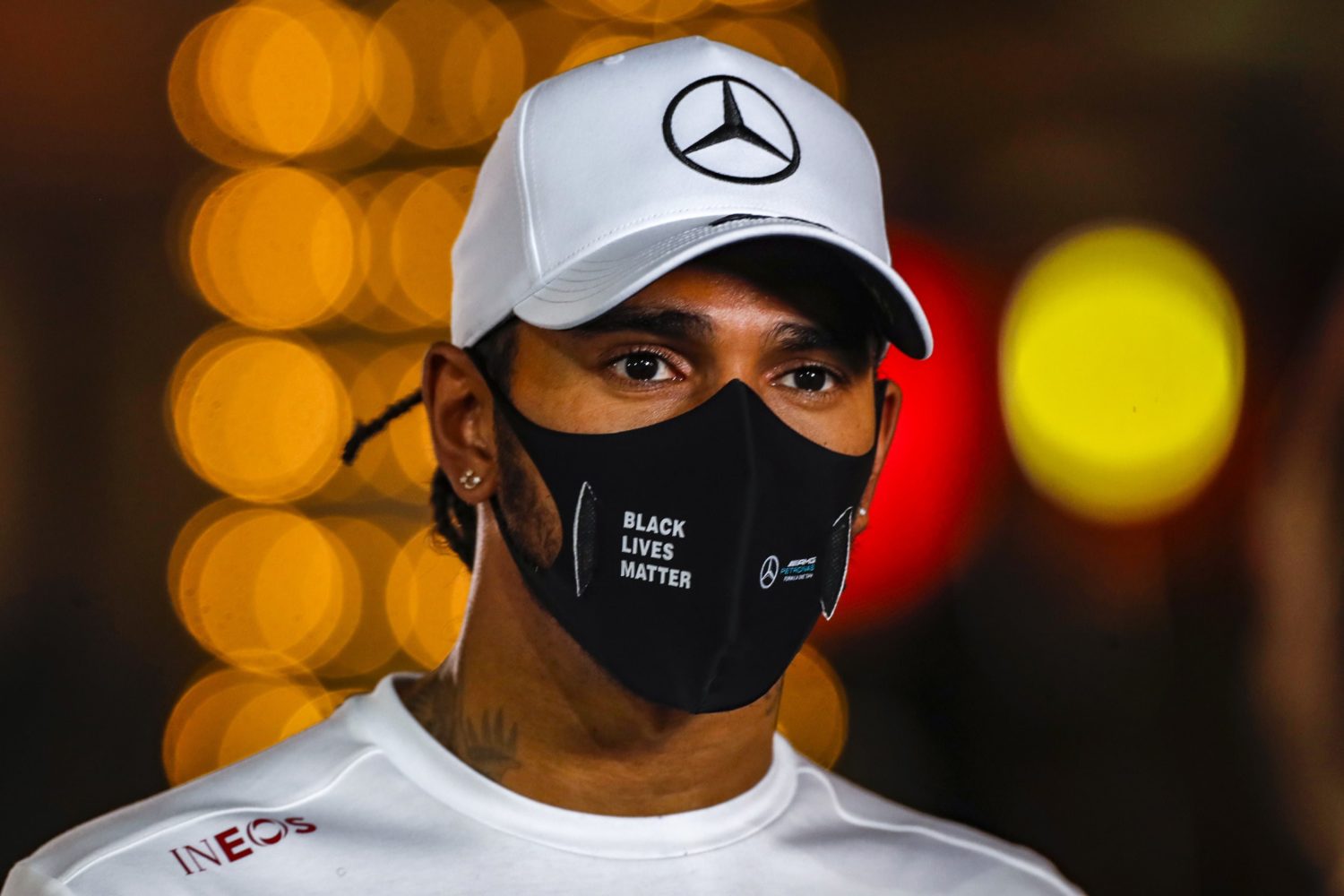 Hamilton: ‘Formule 1 moet een nieuwe bandenoorlog overwegen’