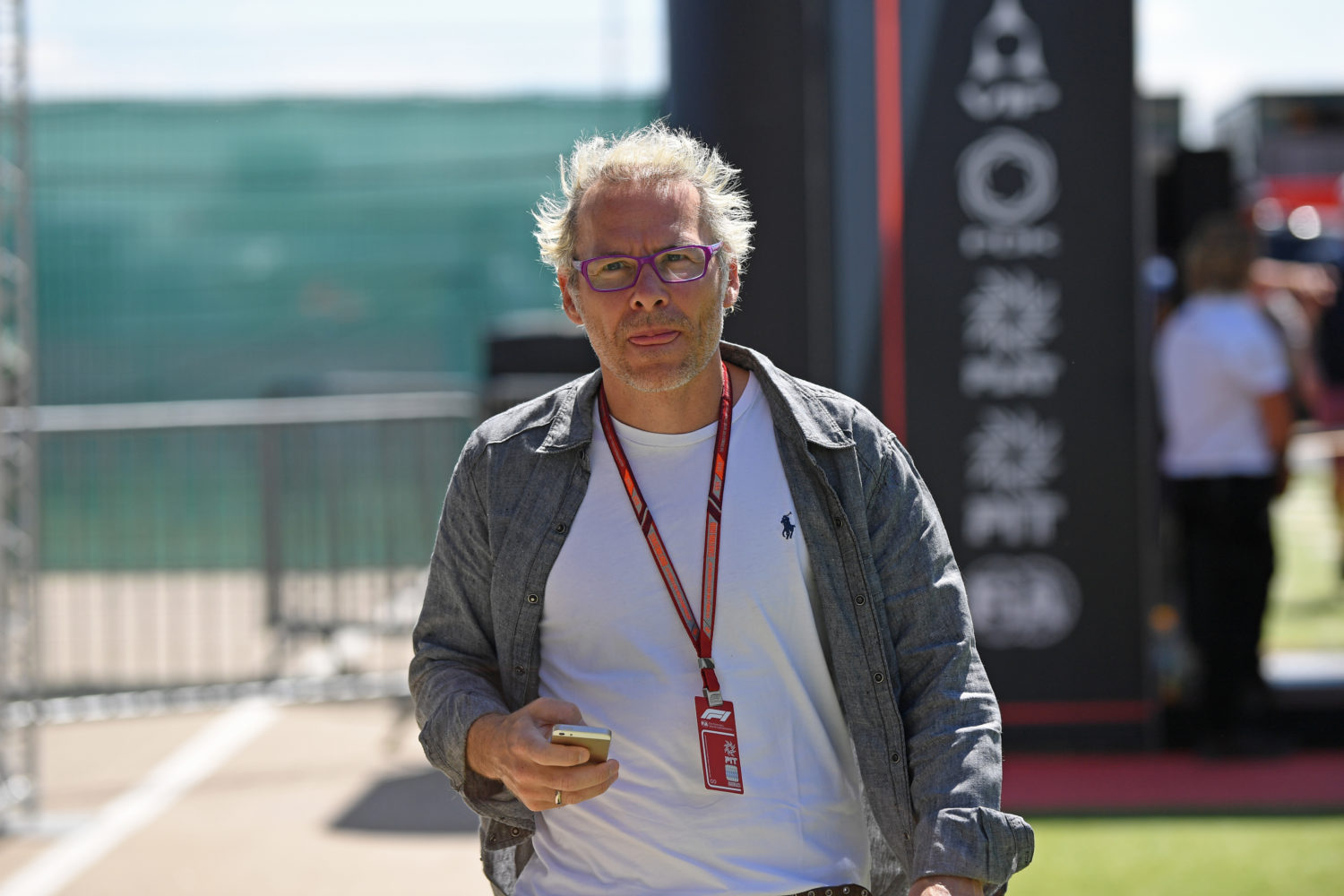 Jacques Villeneuve richt zijn pijlen op talentenprogramma Ferrari