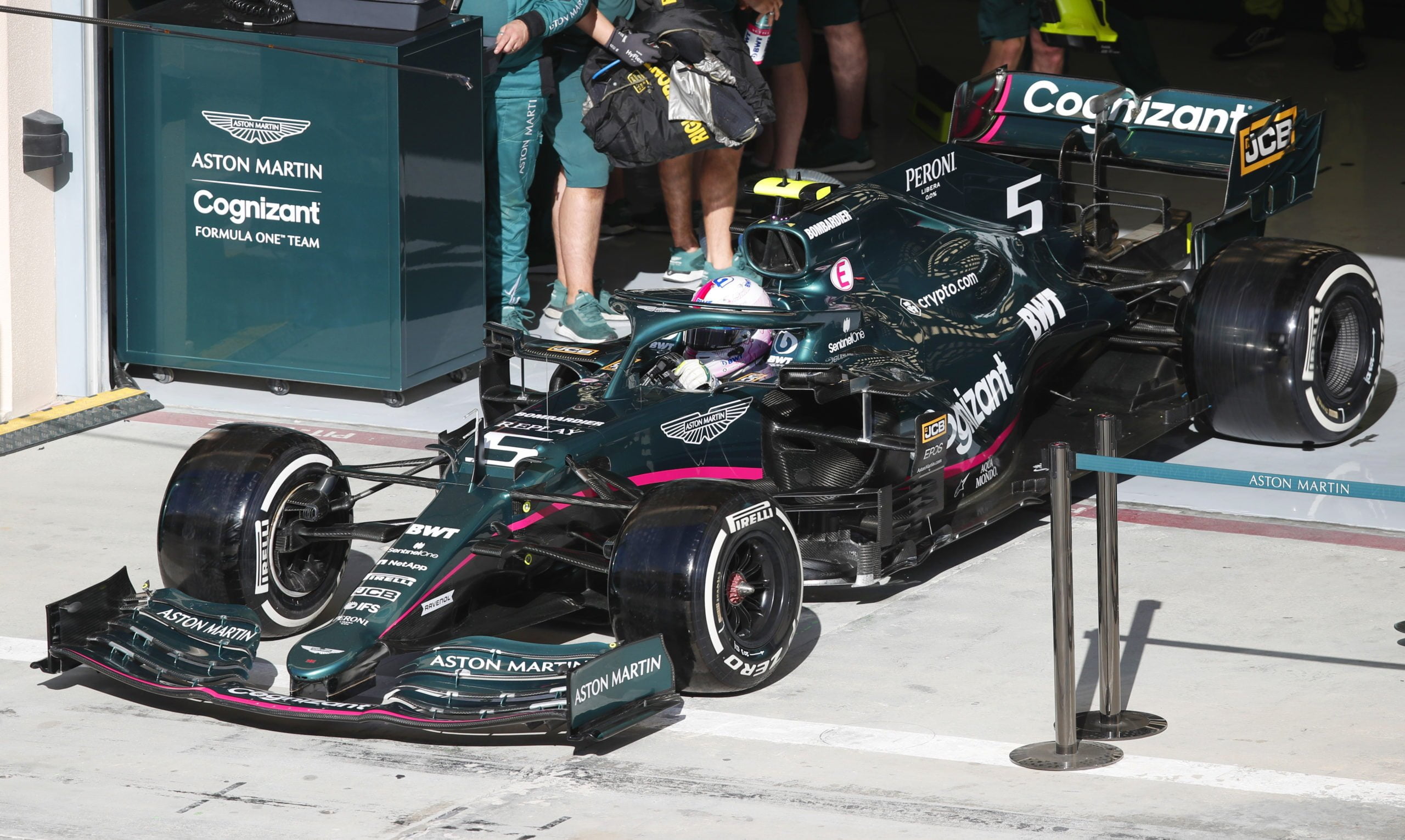 Vettel het minst productief 'Hoeveel rondjes we tekortkomen? Geen idee, honderd?' Formule1.nl Vettel het minst productief 'Hoeveel rondjes we tekortkomen? Geen idee, honderd?' Formule1.nl