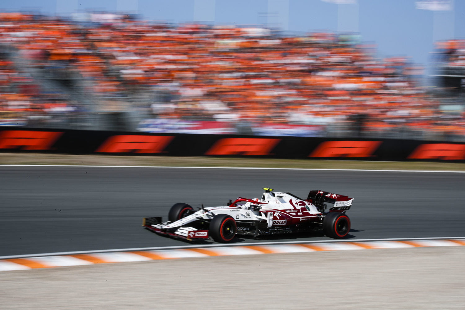 Giovinazzi in actie op Zandvoort.