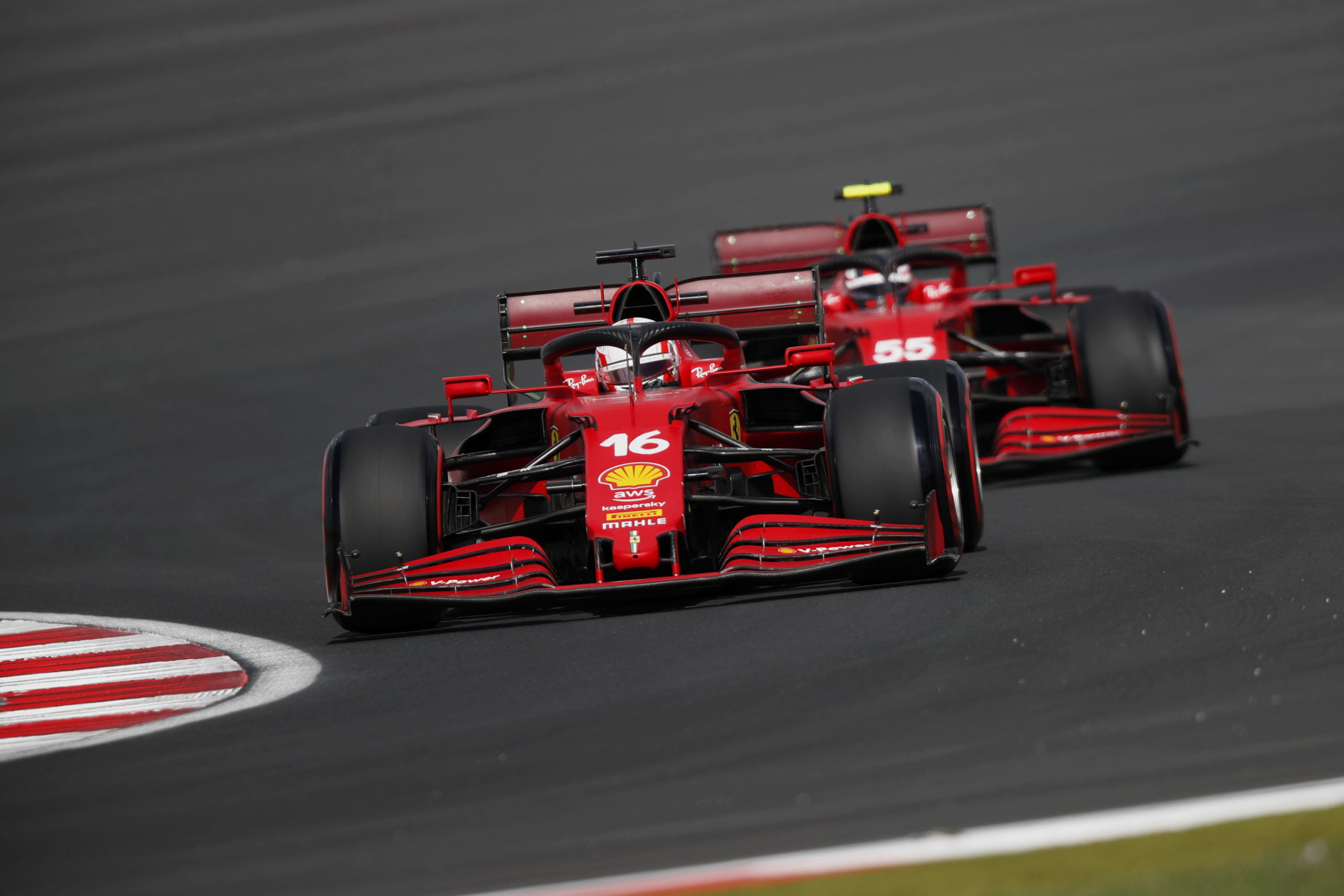 La Ferrari raggiunge la McLaren: sarebbe bello finire terzo La Ferrari raggiunge la McLaren: sarebbe bello finire terzo