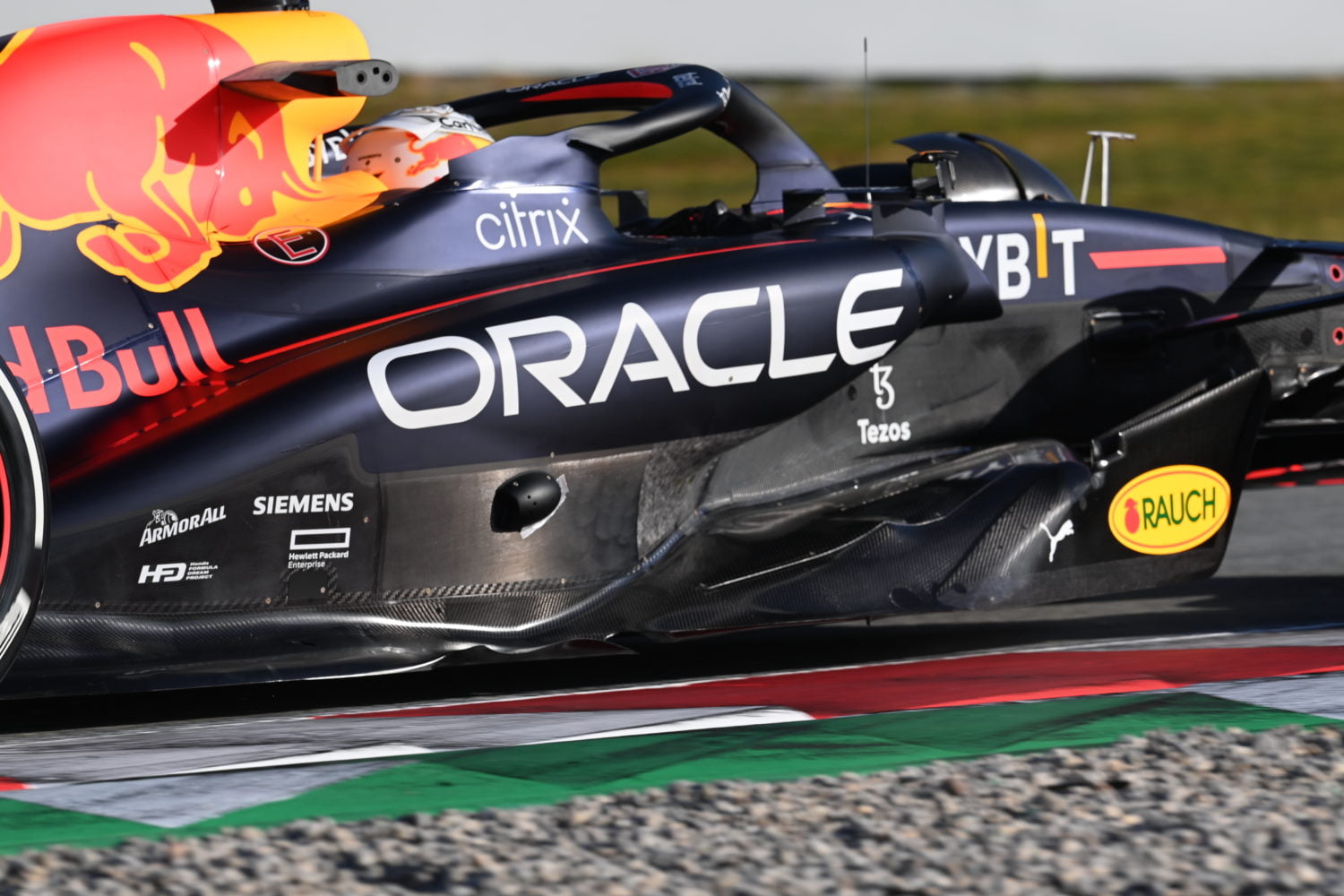 Red Bull RB18 Verstappen