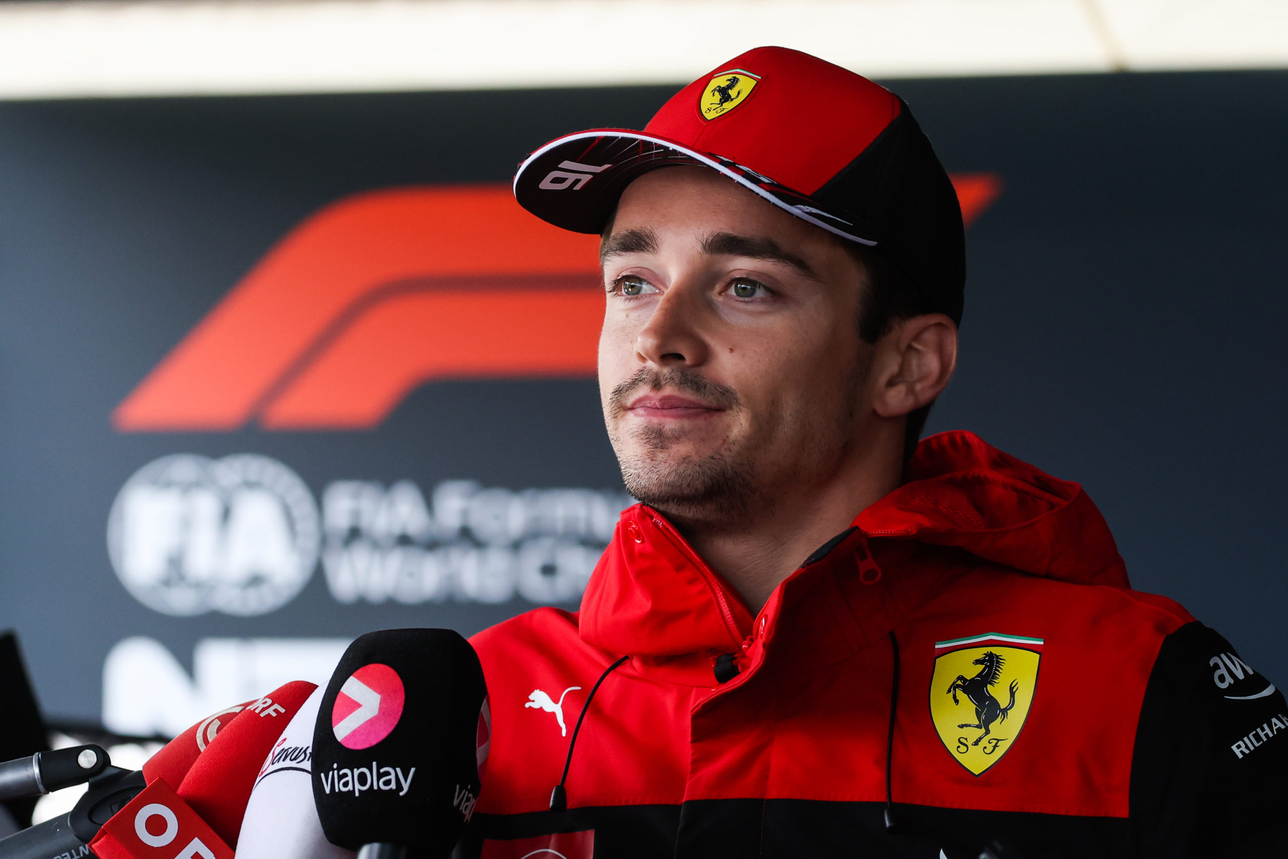 Leclerc nega la divisione all’interno della Ferrari dopo il GP di Gran Bretagna