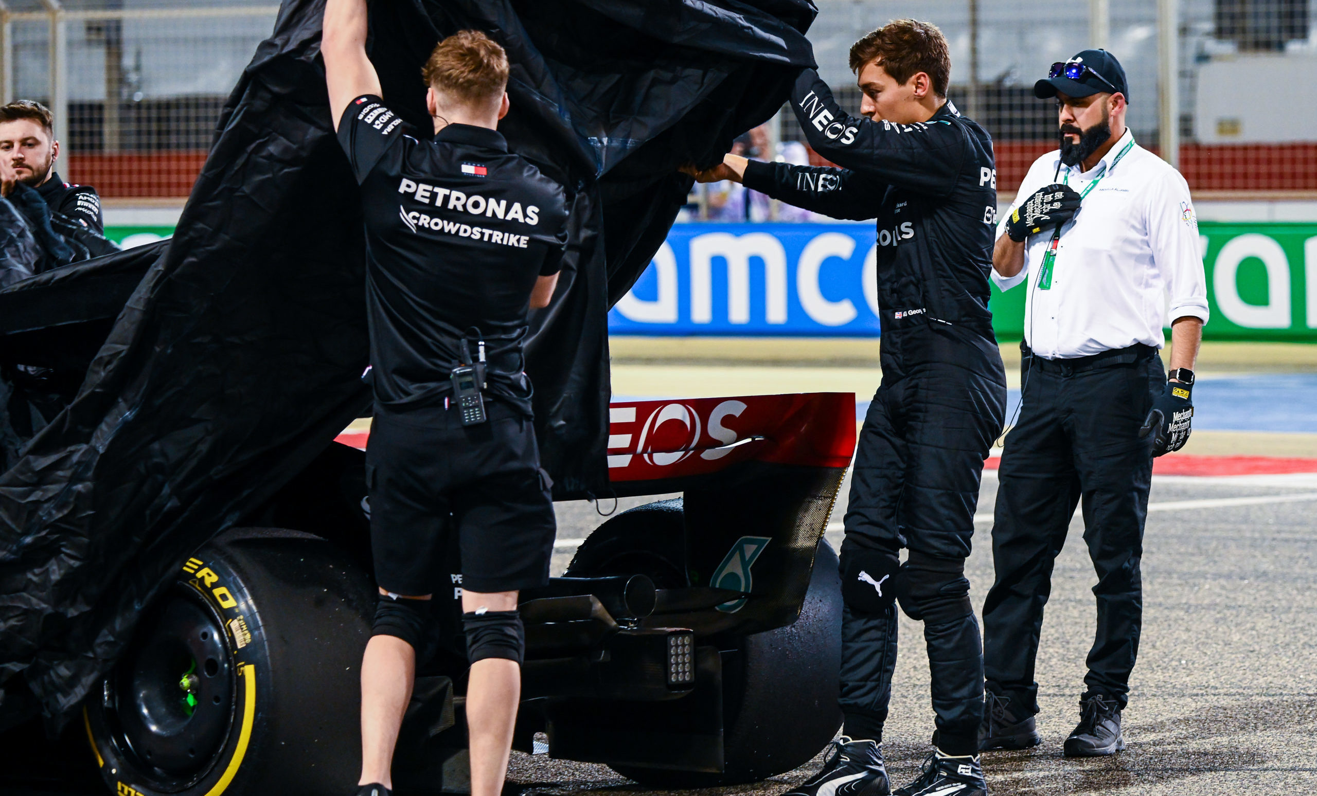 Russell Rode VIDEO: Mercedes George Russell zorgt voor rode vlag - Formule1.nl