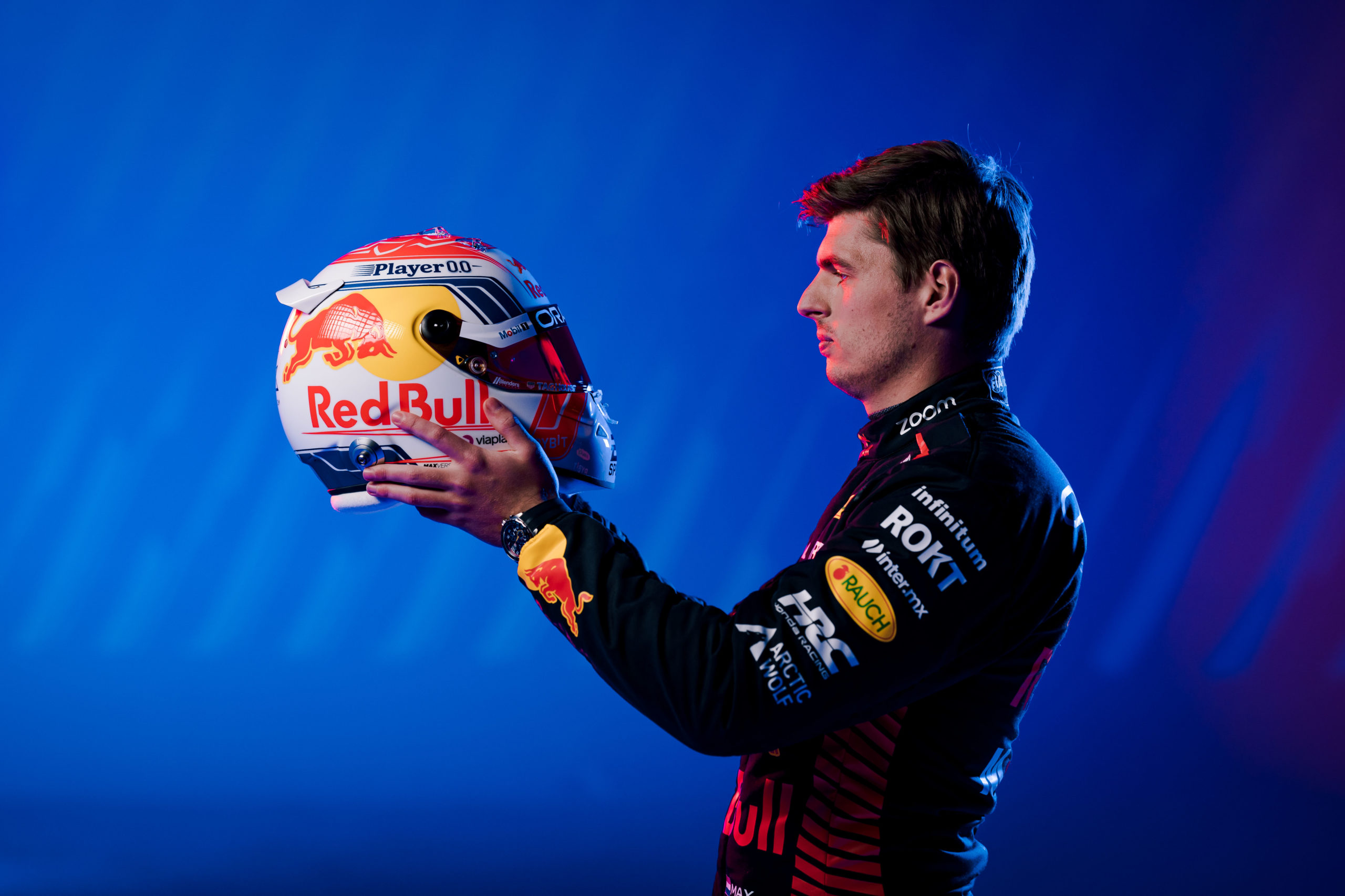 In beeld De nieuwe helm van Max Verstappen voor 2023 Formule1.nl