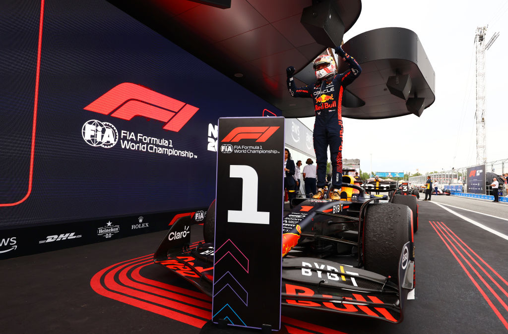 Raceverslag GP Spanje Max Verstappen superieur van start tot finish