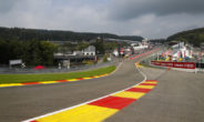 GP België 2023, de beruchte bocht eau rouge op de Spa-Francorchamps.