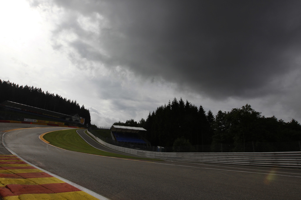 Weerbericht GP België kou, bewolking en veel regen op SpaFrancorchamps Formule1.nl