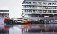 McLaren in spiegelbeeld op de Formule 1 Grand Prix van 2023