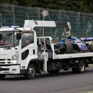 Pierre Gasly crash Japan.