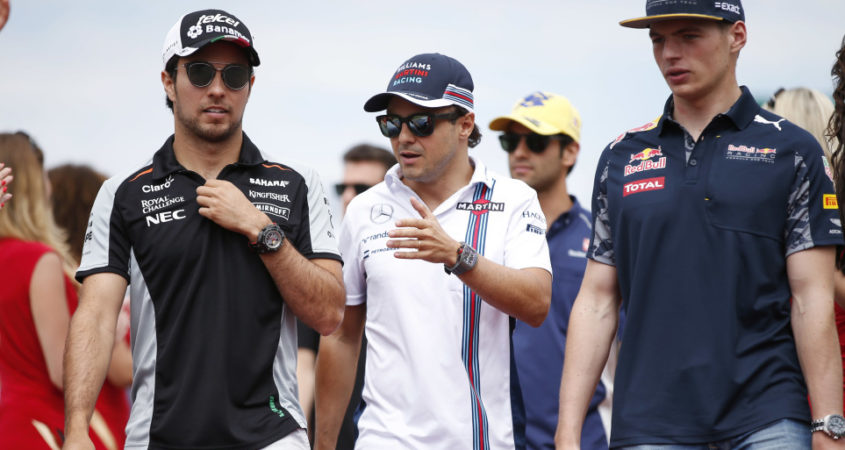 Sergio Pérez, Felipe Massa en Max Verstappen in de paddock.