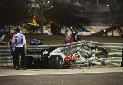 Grosjean crash Haas Bahrein