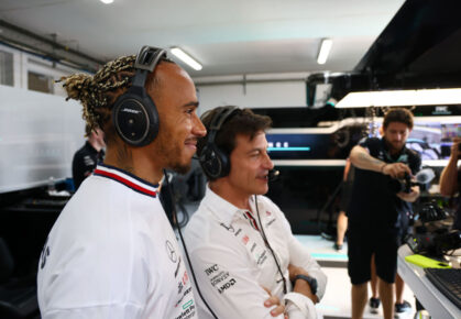 Lewis Hamilton en Toto Wolff