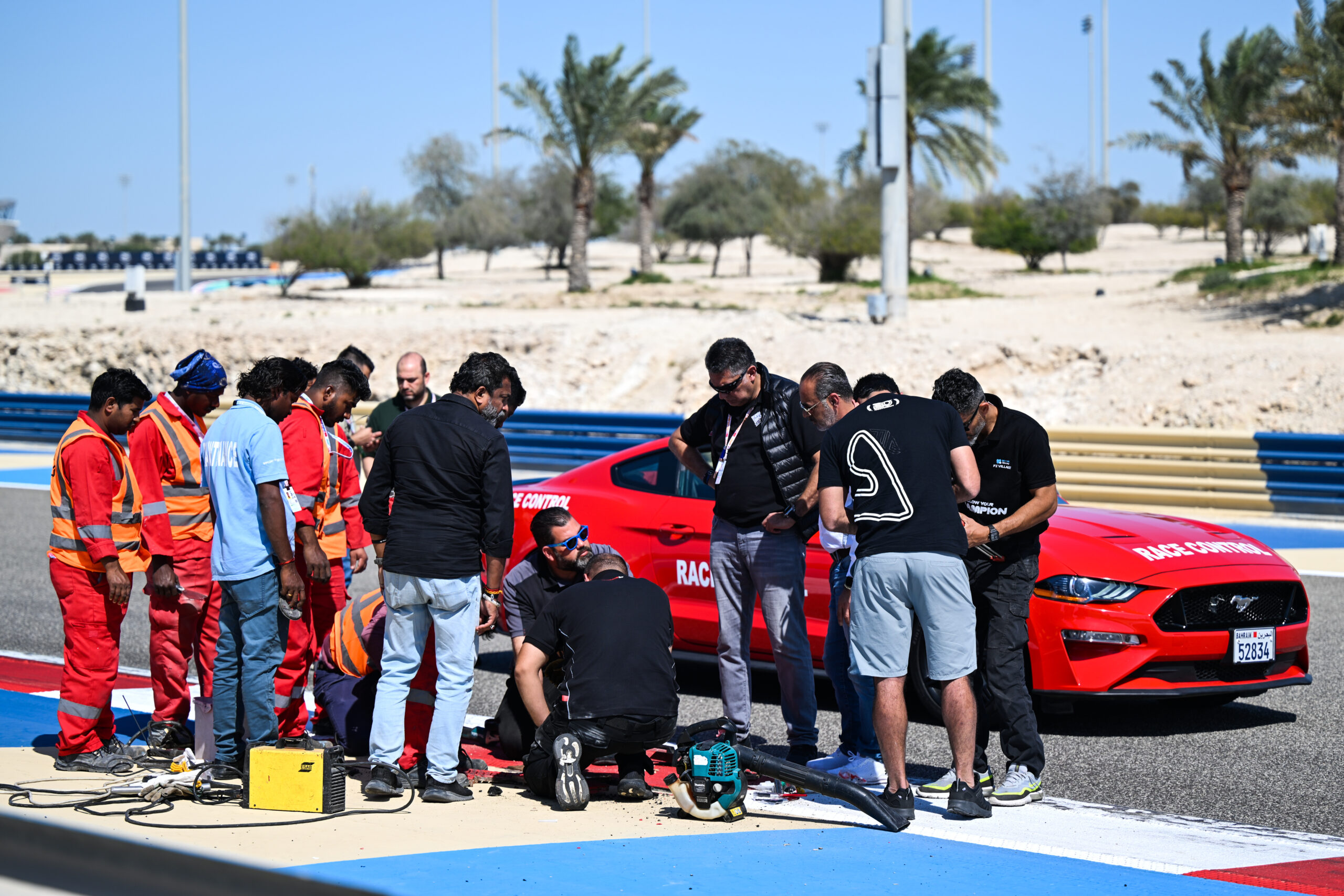 Als het chassis verwrongen is, dempt men de put - Formule1.nl