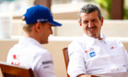 Günther Steiner en Mick Schumacher