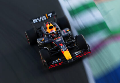 Verstappen snelste in derde training