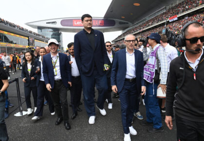Stefano Domenicali met oud-basketballer Yao Ming.