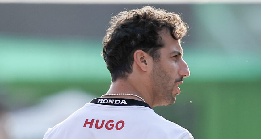 Ricciardo gridstraf