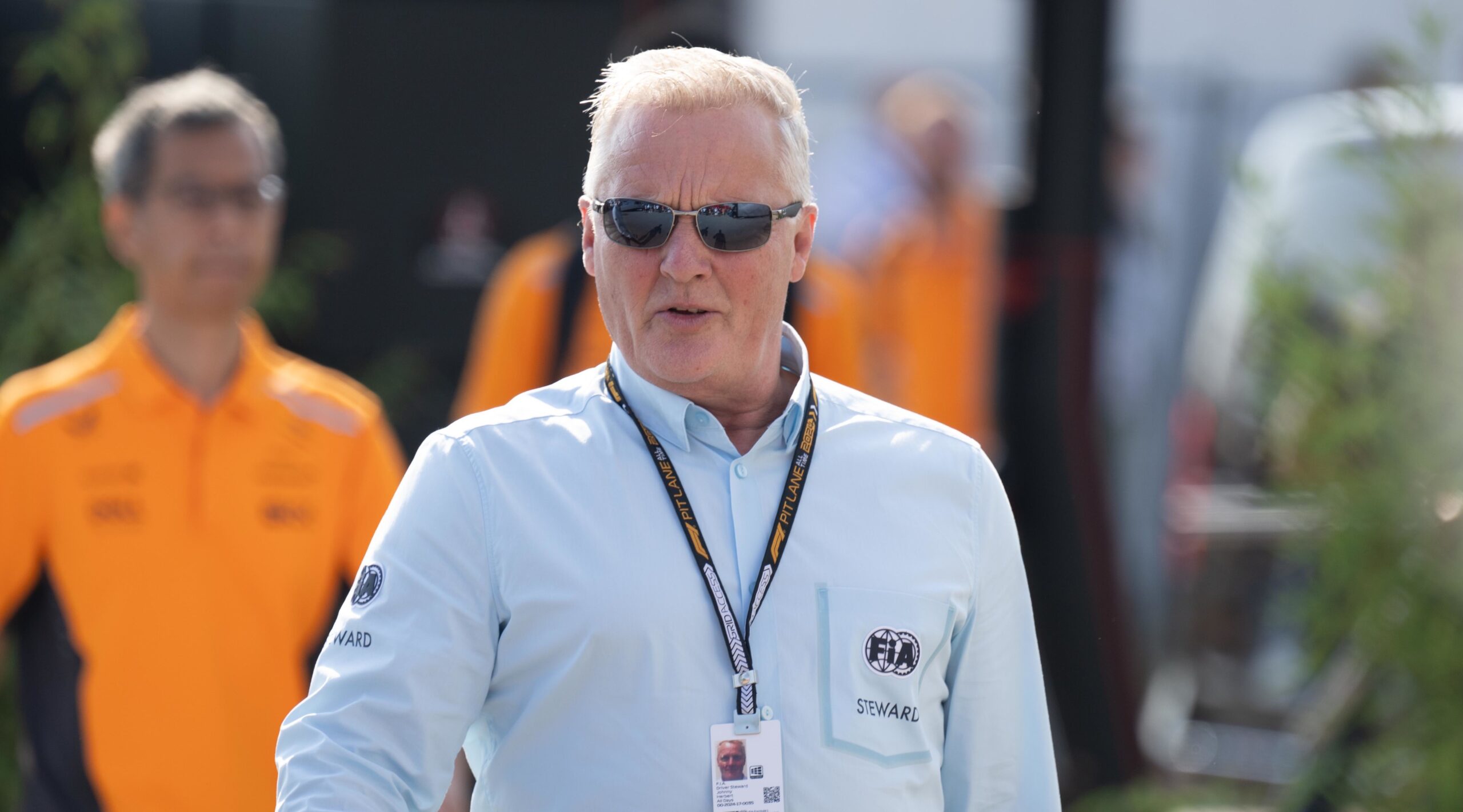 Herbert verdedigt tijdstraf Verstappen: 'Norris en Brown waren het met me eens'
