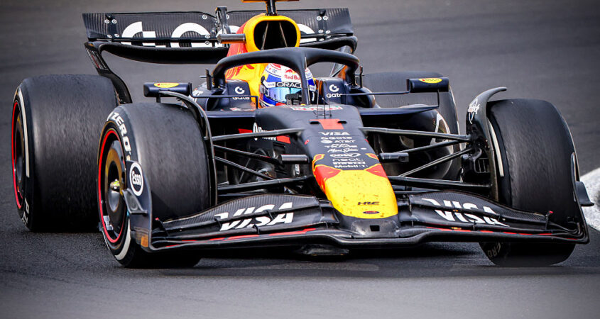 rb21