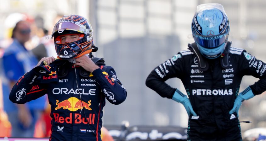 Max Verstappen en George Russell