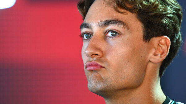 George Russell pleit voor professionele stewards: ‘Dit is een miljardensport’