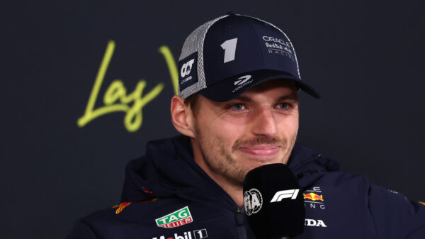 UPDATE WK-stand | Verstappen maakt gigantische inhaalslag na diskwalificatie McLaren