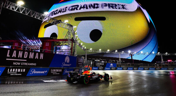 Kwalificatie GP Las Vegas: Norris meesterlijk in spectaculaire natte sessie, Verstappen op P2