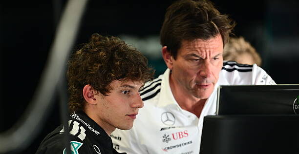 Andrea Kimi Antonelli Toto Wolff