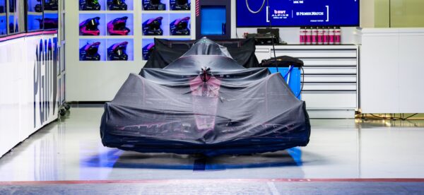 Teams richten blik op 2026: Aston Martin en Alpine onthullen presentatiedata