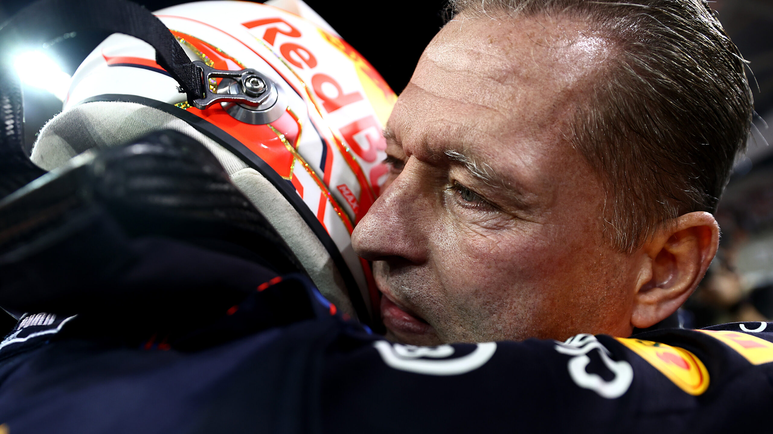 ジョス・フェルスタッペン、F1シーズンの神格化について「人々は今、マックスがどれほど特別であるかを理解し始めている」