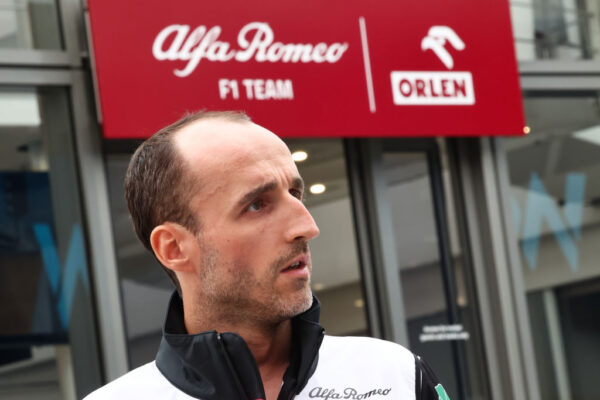 McLaren zag af van Robert Kubica als teamgenoot Hamilton vanwege ‘te grote neus’