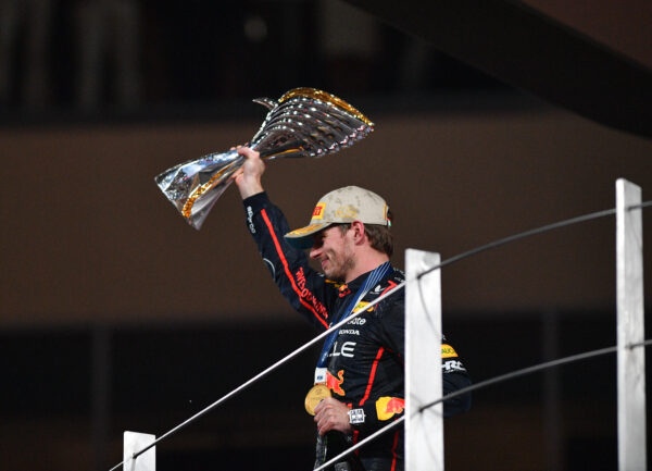 Verstappen meldt zich ziek voor FIA-gala, niet aanwezig in Oezbekistan