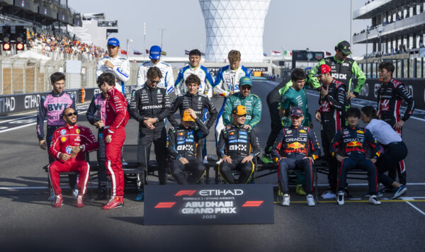 Wat verdienen F1-coureurs? Salaris levert Max Verstappen eerste plaats op