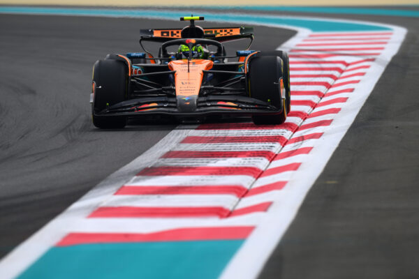 VT2 Abu Dhabi: Norris en Verstappen op scherp: ‘Wat is die gast aan het doen?’