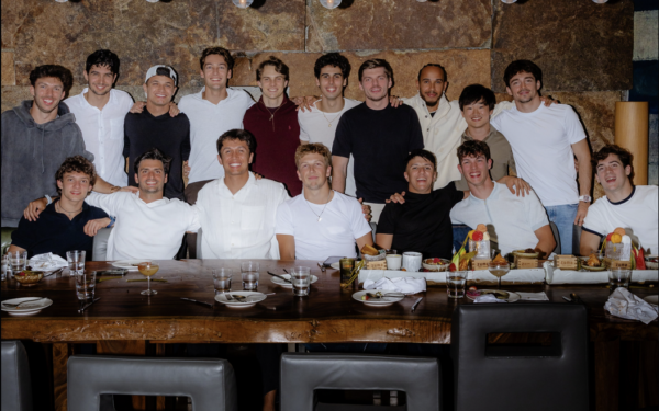 Tradities: Coureurs komen bij elkaar voor jaarlijkse diner in Abu Dhabi