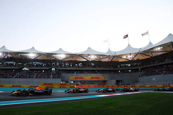 Constructeurskampioenschap na GP Abu Dhabi: McLaren kampioen, Aston Martin grijpt nipt naast P6