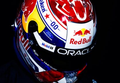 Max Verstappen helm 2026
