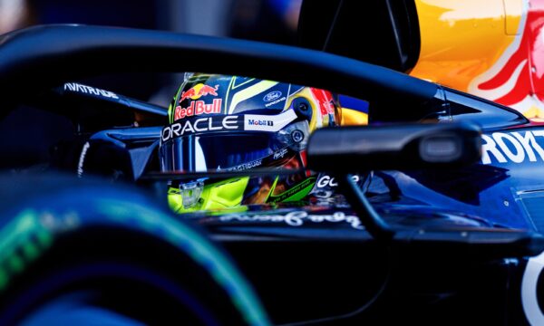 Isack Hadjar verrast door soepele eerste Red Bull-tests: ‘Eenvoudig te besturen’