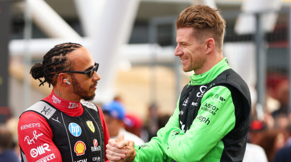 Peter Sauber onthult: ‘Lewis Hamilton was dichtbij Sauber-contract’