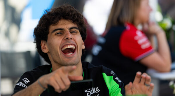 Bortoleto kijkt reikhalzend uit naar nieuw F1-seizoen: ‘Heb geen winterstop nodig’