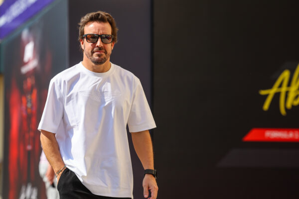 Alonso ziet keerzijde aan moderne Formule 1: ‘Plezier is minder’