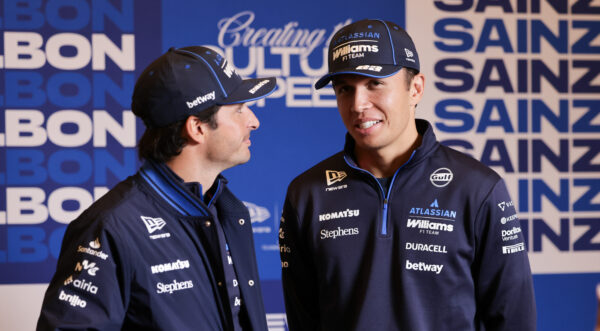 ‘Williams past chassis aan na FIA-crashtests, begint seizoen met zwaardere auto’