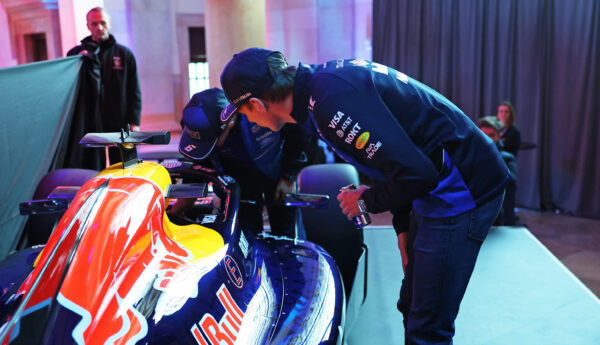 Herbert voorziet uitdaging voor Verstappen: ‘Nieuwe auto kan hem tegenvallen’