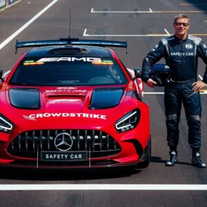 Mercedes safety car Aston Martin