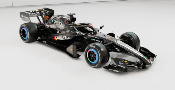 McLaren onthult eerste beelden van MCL40, kiest voor testlivery in Barcelona
