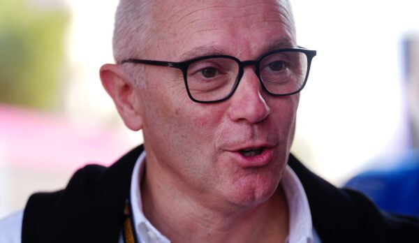 Domenicali tempert paniek over nieuwe reglementen: ‘Verstappen houdt van Formule 1’