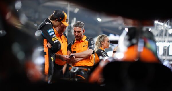 McLaren maakt zich op voor hevige concurrentie: ‘Mercedes legt de lat hoog’