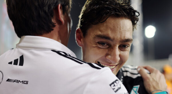 Toto Wolff over titelkansen George Russell: ‘Heeft een glansrol verdiend’