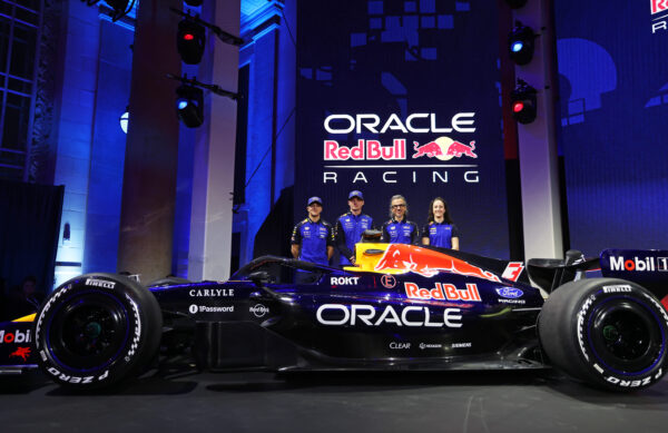 Red Bull verlengt contract met titelsponsor Oracle: ‘Kijken uit naar voortdurend succes’
